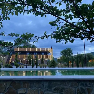 Hotel Restaurant Natyra E Qete, Lezhë